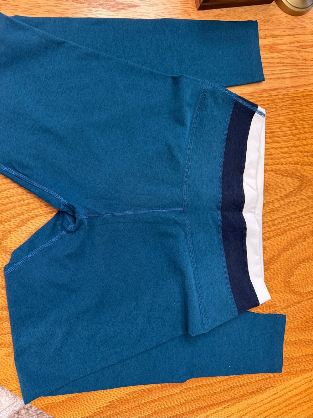 Beyond Yoga Teal Leggings XL Super cute!